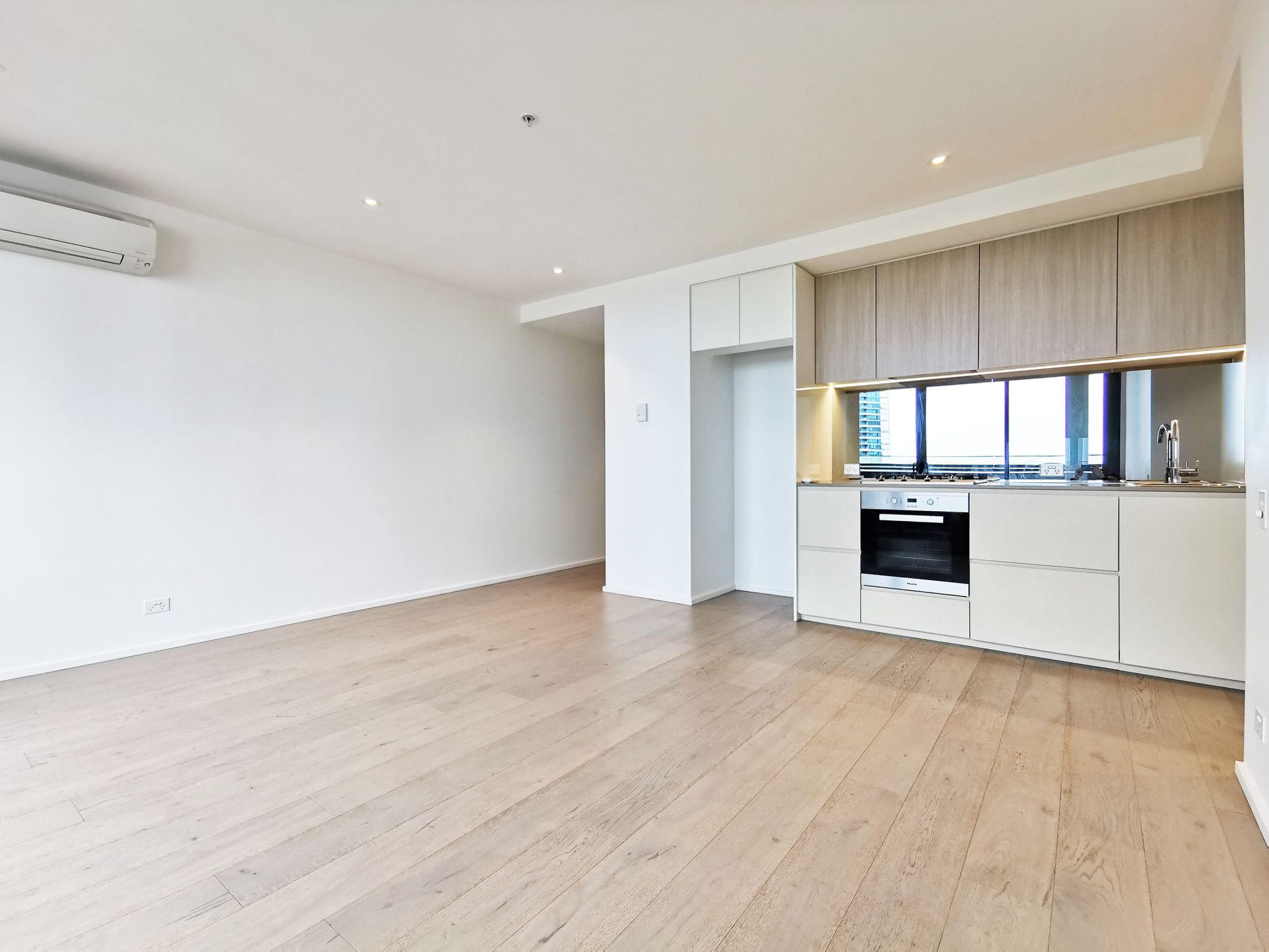 501S / 883 Collins Street, Docklands