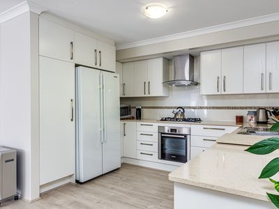 8 Foreshore Vista, Yanchep