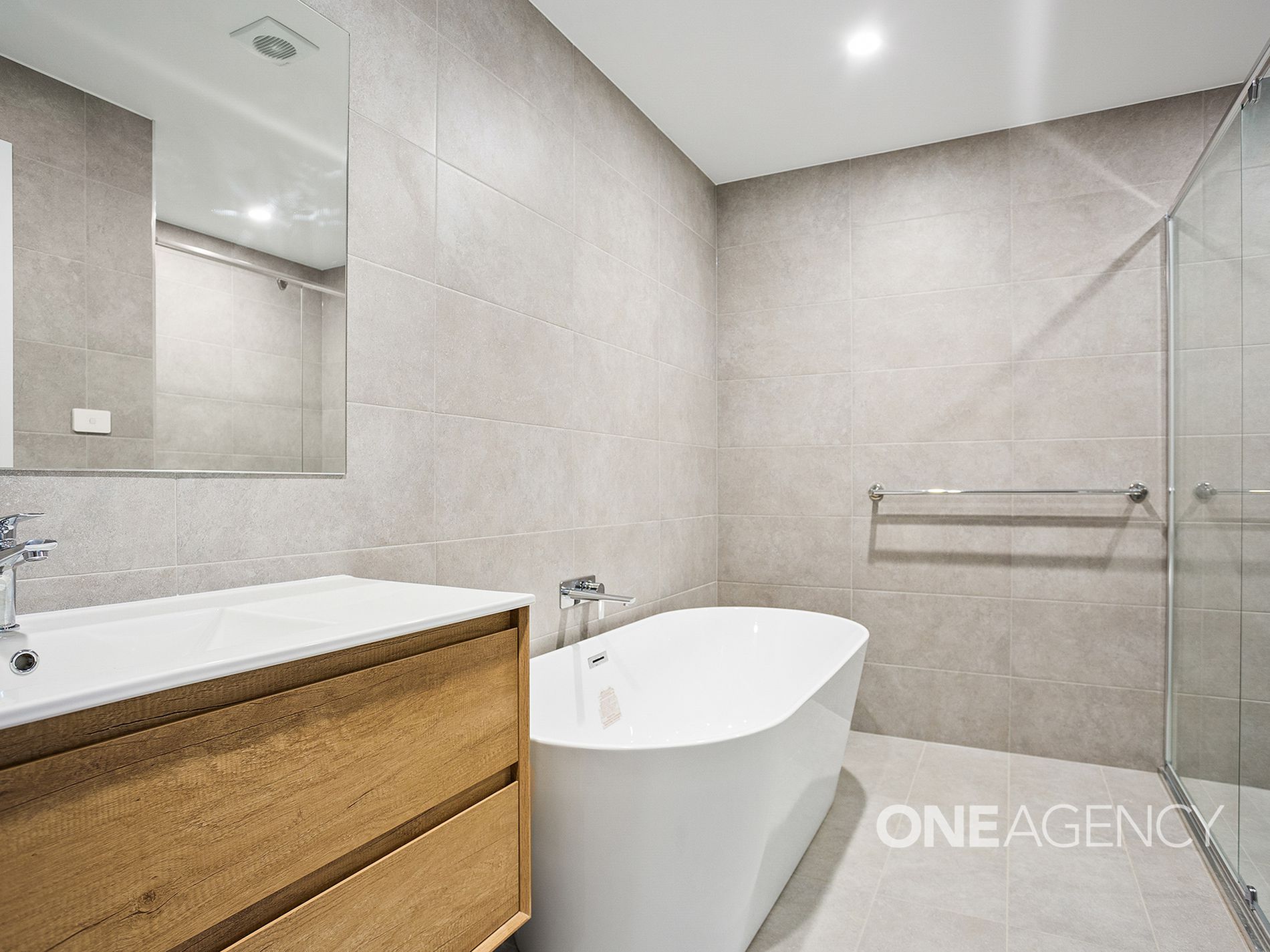 3 / 18 Parkes Street, Oak Flats