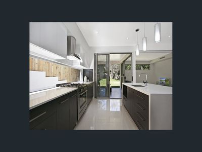 12 Henry Street, Chapel Hill