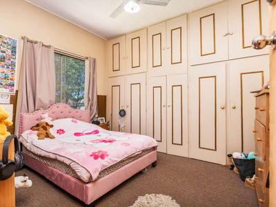 19 Sixth Street, Cardiff South