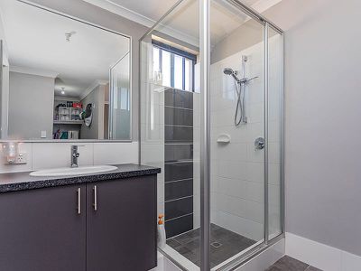 7 Boorn Green, Byford