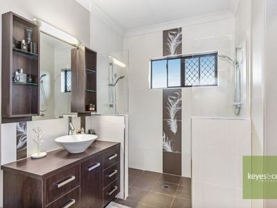 25 Sheerwater Parade, Douglas