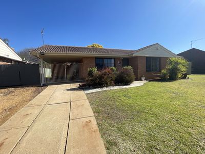 1 Mackay Drive, Dubbo