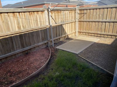 10 Kittyhawk Road, Point Cook