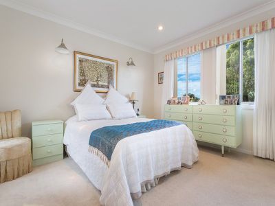 2 Stanthorpe Drive, Kanahooka