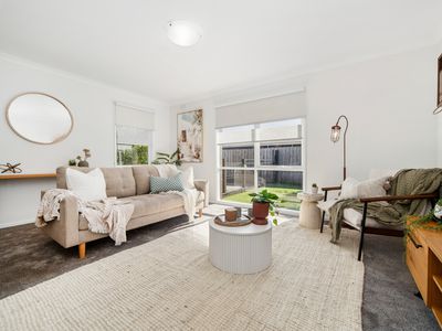 2 / 3 Arthur Street, Hastings