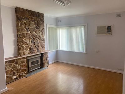 1 / 8 Beryl Street, Woodville West