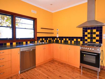 12 Lakeside Avenue, Mount Beauty