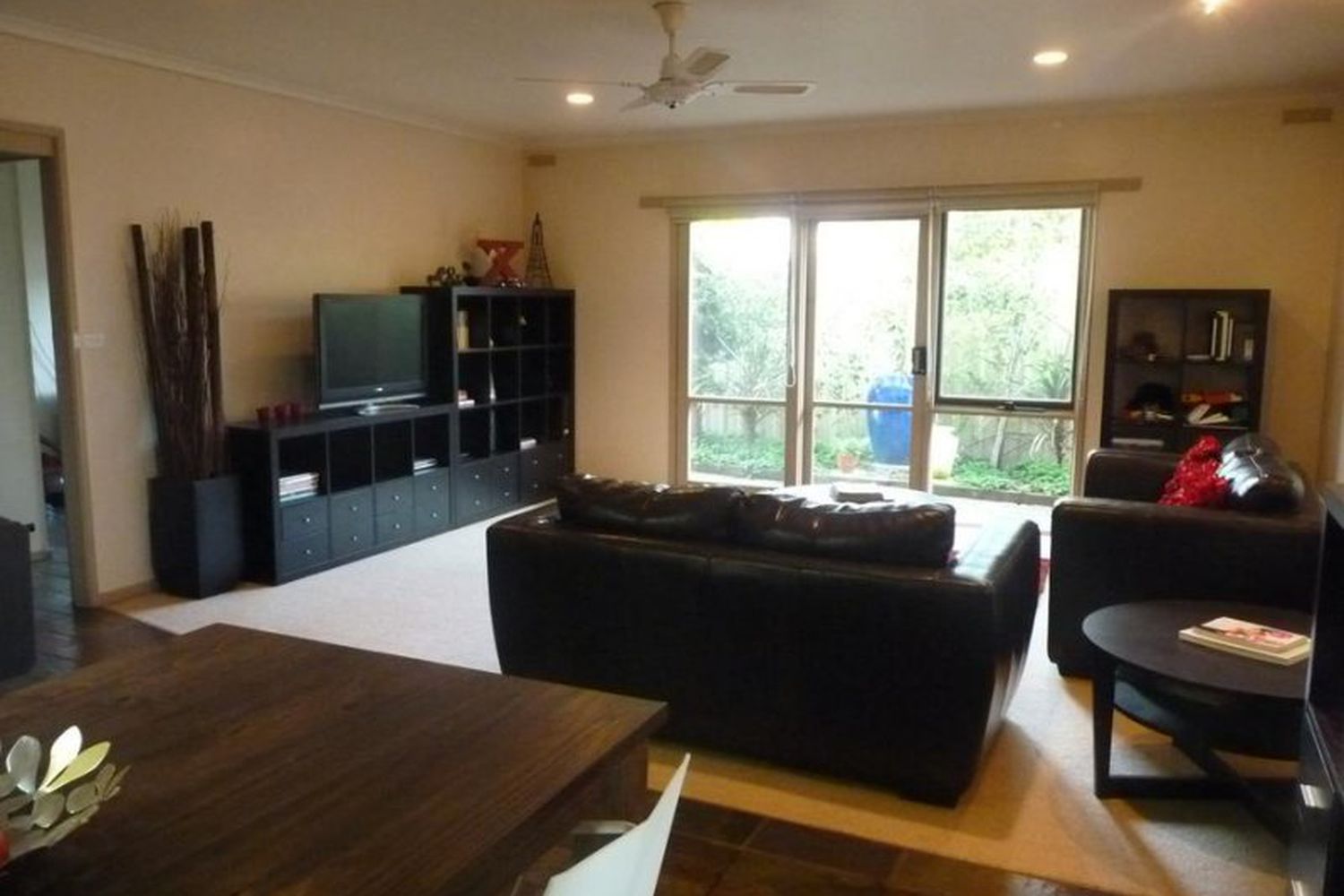 39 Churchill Road, Horsham