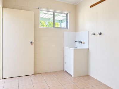 2 / 22 High Street, Walkerston