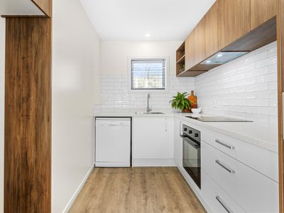 3 / 25 Grove Road, Addington