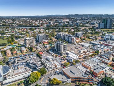 1 / 426 Logan Road, Stones Corner