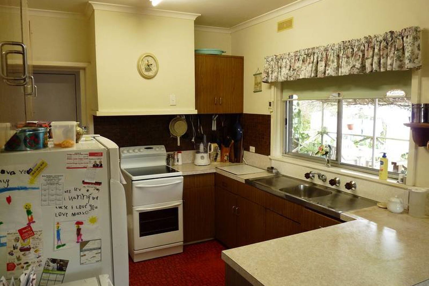 85 Coleraine Road, Horsham
