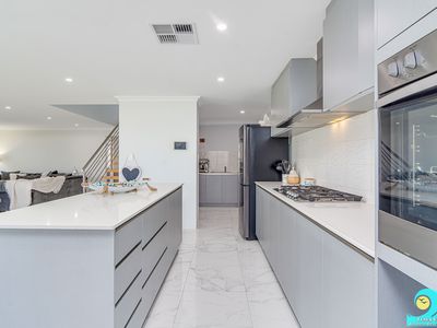 33 Summerhome Parade, Yanchep