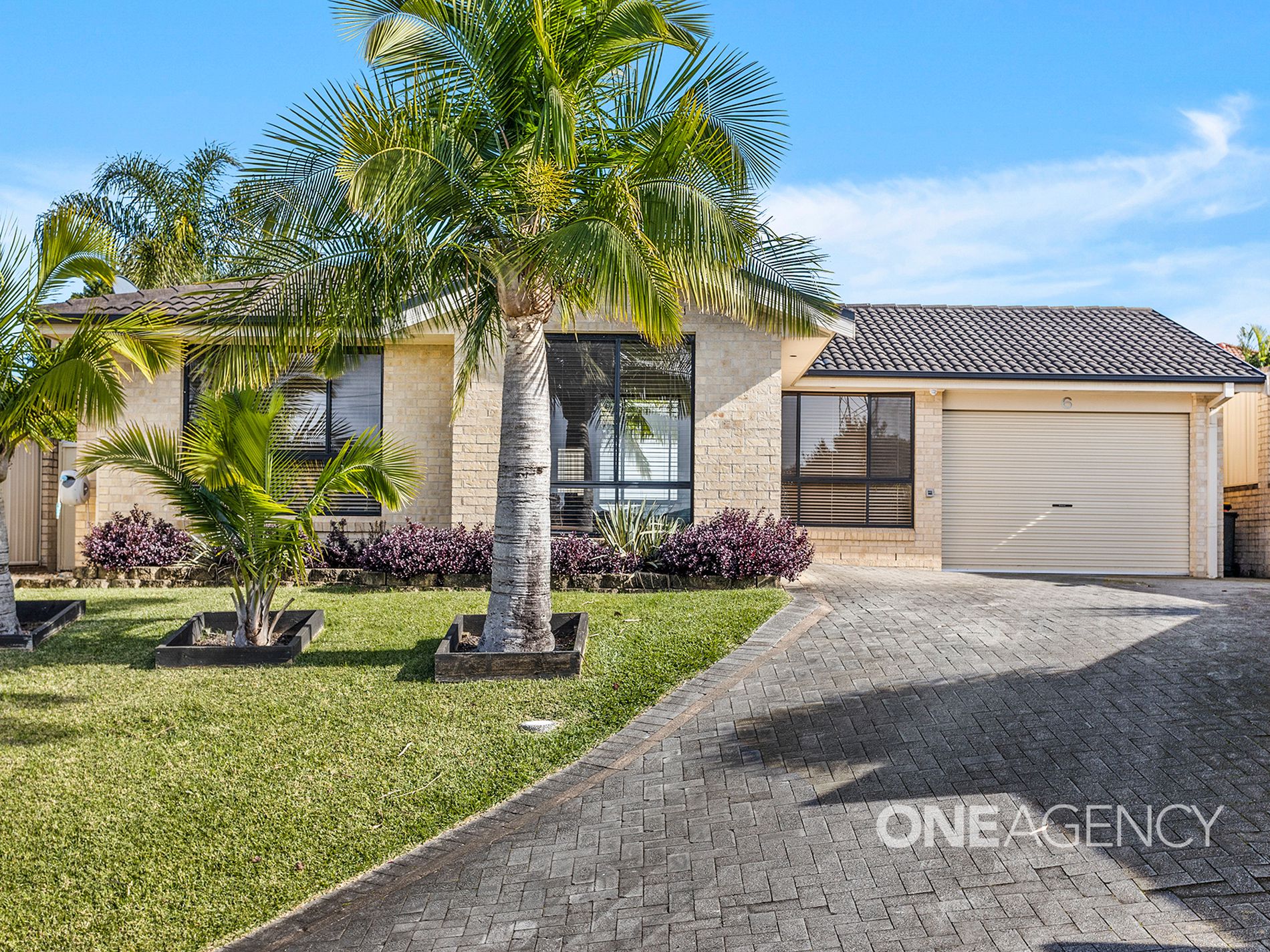 6 Ashbury Ave, Horsley