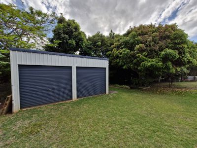 11 Tower Avenue, Atherton