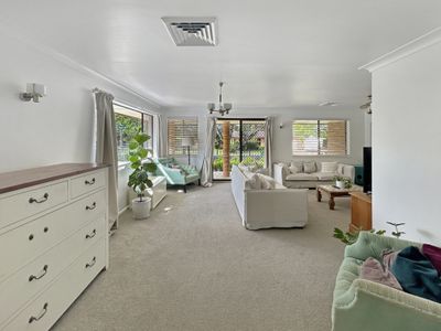 16 Beveridge Crescent, Dubbo