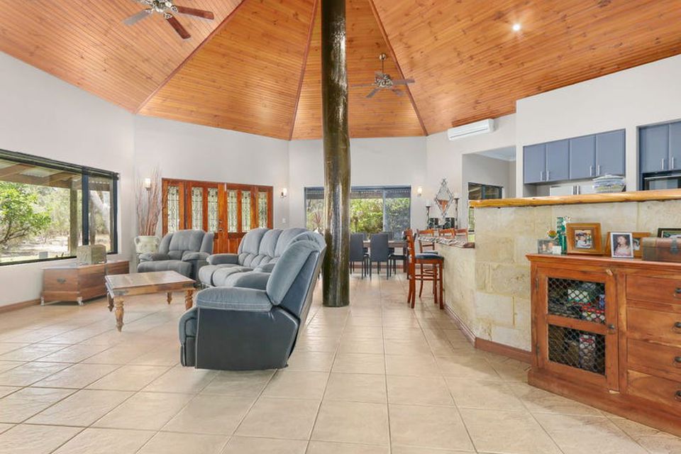 67 Diogenes Court , Baldivis