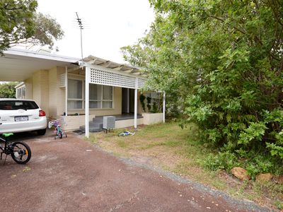 16 Banyard Avenue, Kelmscott