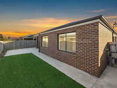11 Rhubarb Road, Manor Lakes