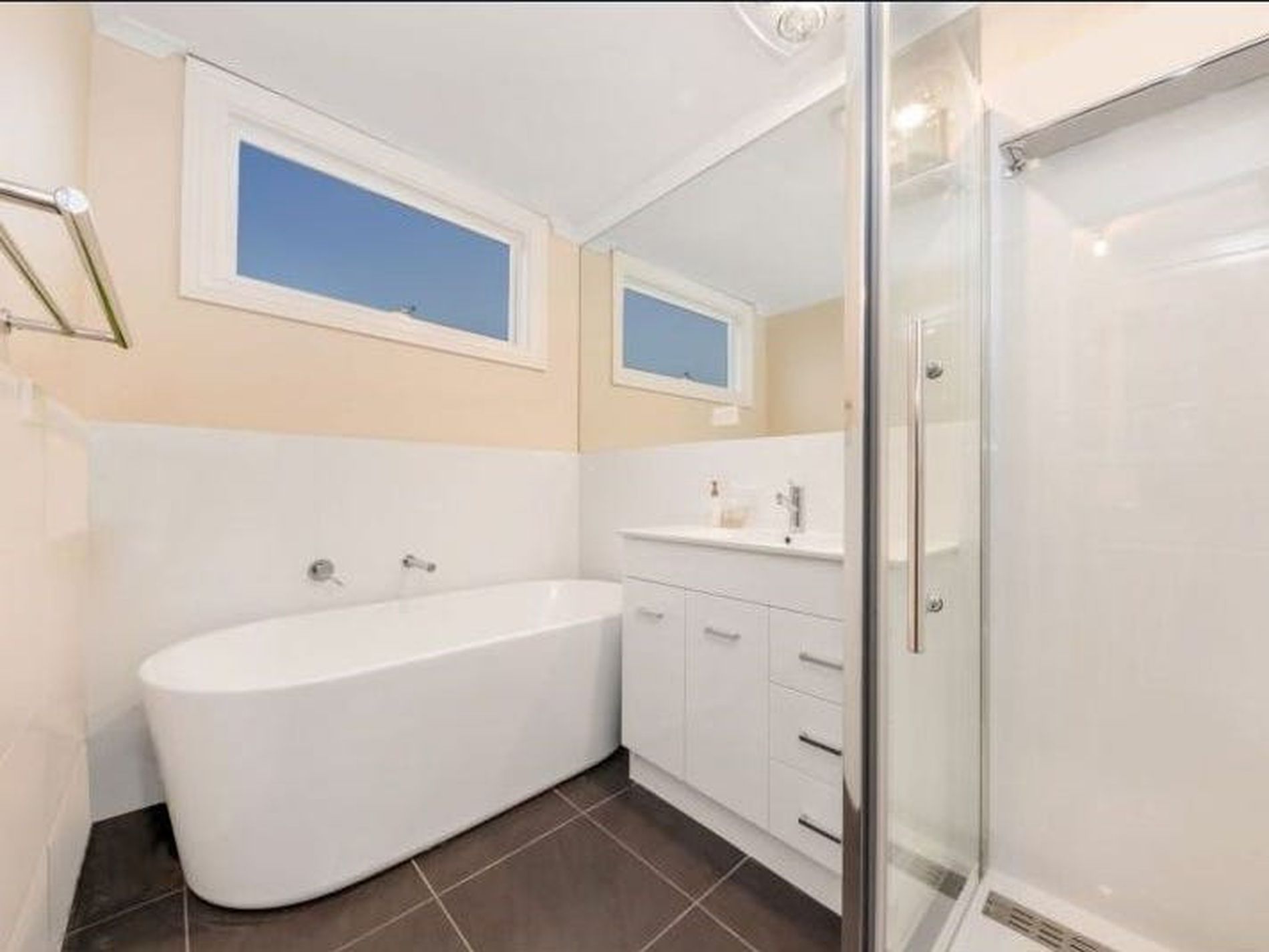 45 Upper Skene Street, Newtown