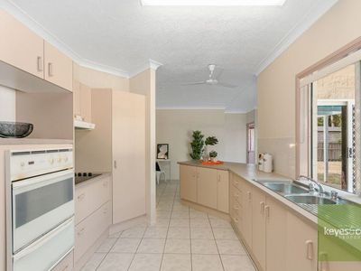 9 Plumtree Place, Kirwan