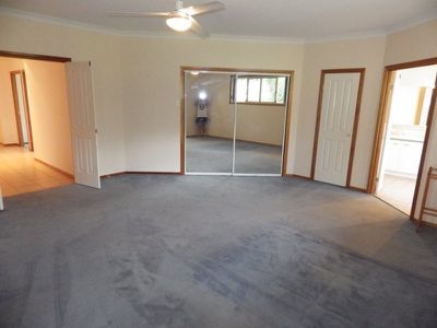 18 Cassinia Place, Flinders View