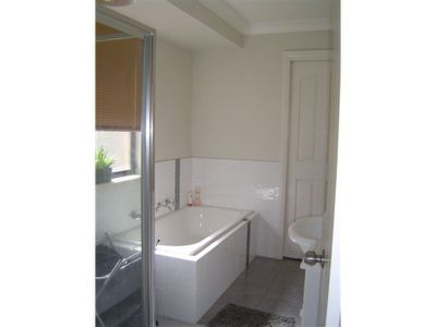 16 Cardiff Arms, Dubbo