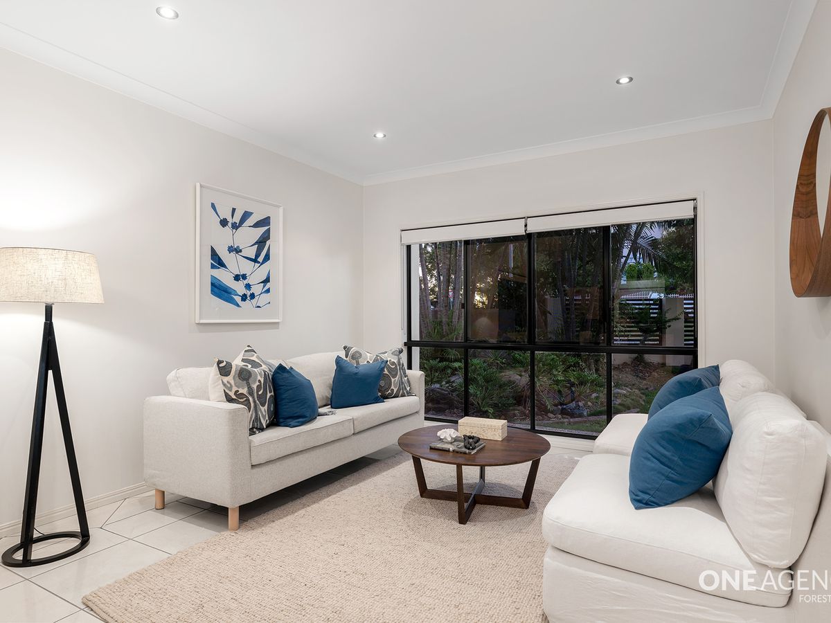 192 Lakeside Avenue, Springfield Lakes