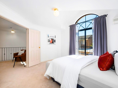 3 / 163 Stock Road, Attadale