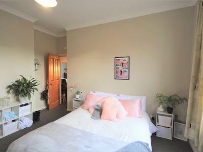 B / 97 Clyde Street, North Dunedin