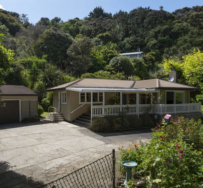 11 Old Hospital Road, Whangaroa