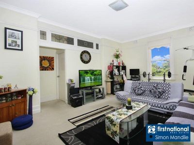 10 / 30 Forest Road, Arncliffe