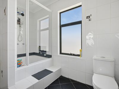 379 Evandale Road, Western Junction