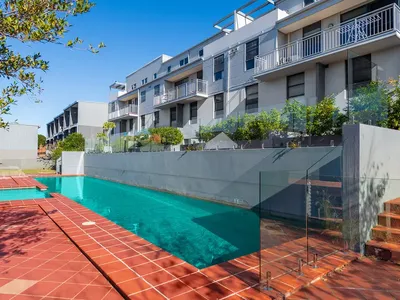 6 / 161 Queen Street, Beaconsfield