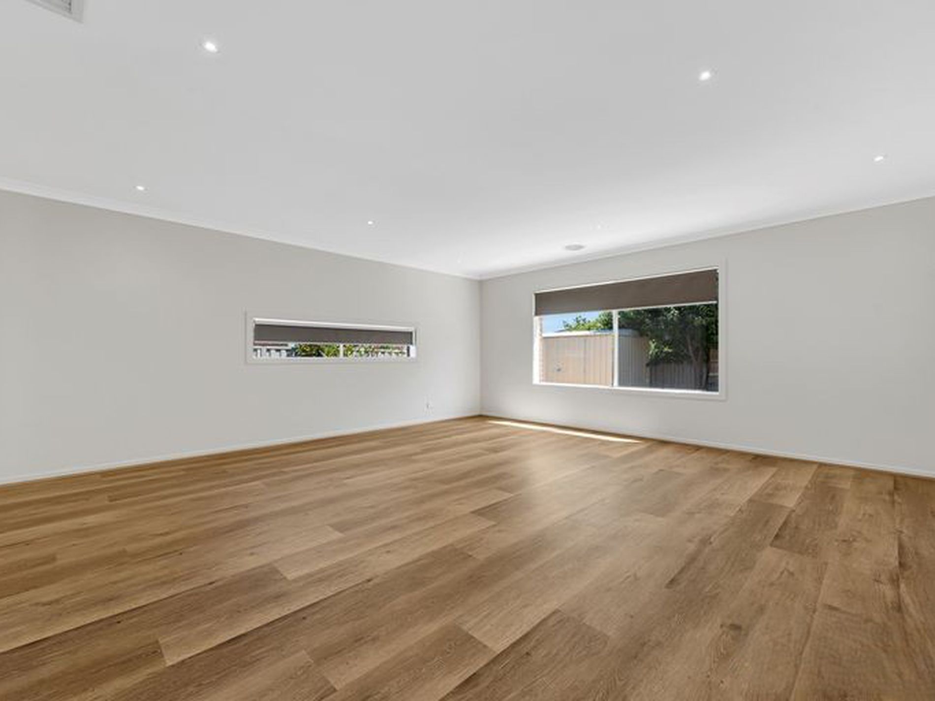 14 Aquitane Drive, Cranbourne East