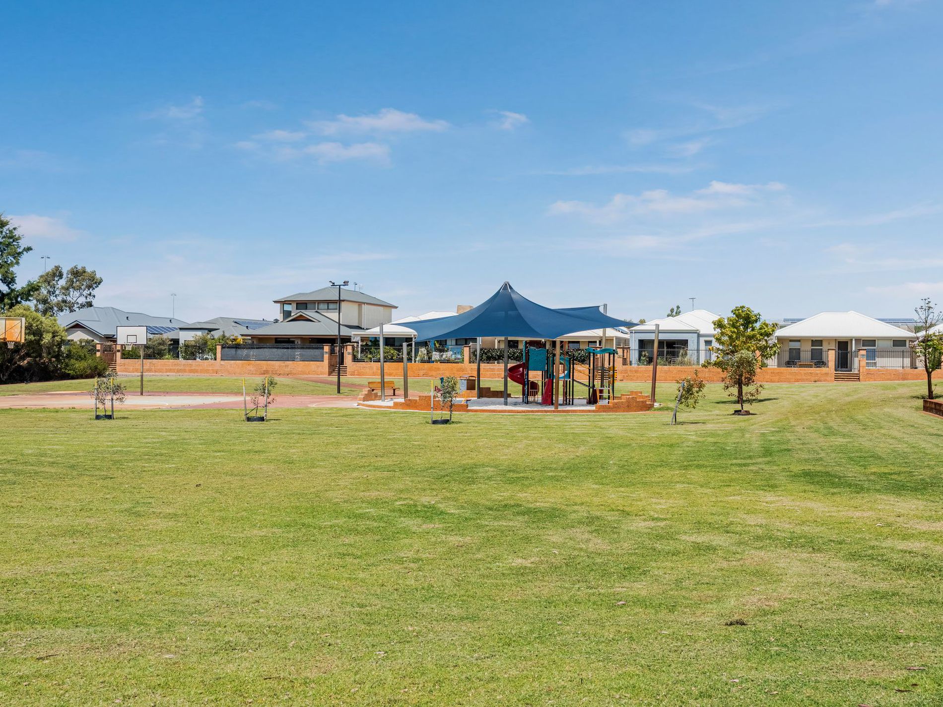 37 Millot Vista, Caversham