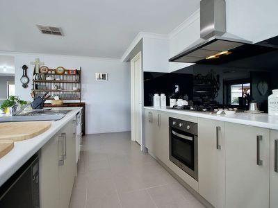 13 Icelandic Meander , Baldivis