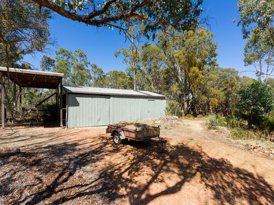 687 Pyrenees Highway, Chewton