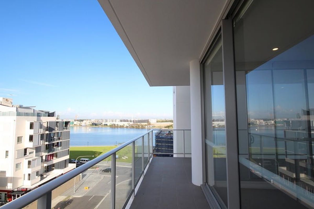 501 / 43 Shoreline Drive, Rhodes