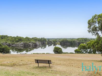 11 Heysen Crest, Woodvale