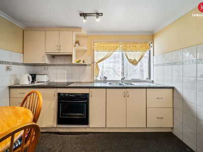 6 Isis Street, Fairfield West