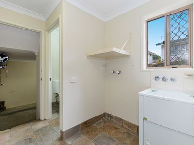 2 / 62 Birdwood Road, Holland Park West