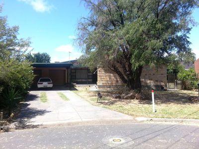 13 Debra Court, Netley