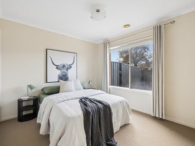 43 Billabong Crescent, Tarneit