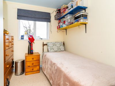 102 Preston Crescent, Belleknowes