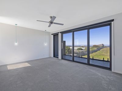 1 / 5 Martin Laurence Place, Port Fairy
