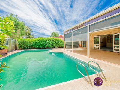 18 Massey Way, Rossmoyne