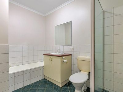 2 / 118 Woodlake Boulevard, Durack